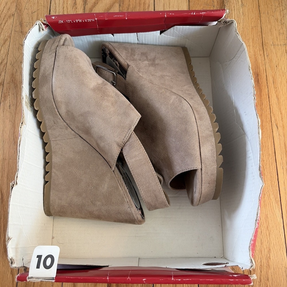 Size 10 Bongo Mazie 39825 Tan